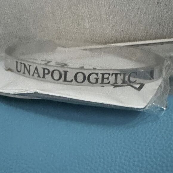 Metal Marvels stainless silver cuff UNAPOLOGETIC NWT - Picture 1 of 4
